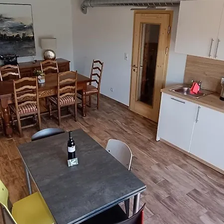 La Reine-des-pres Bed and Breakfast