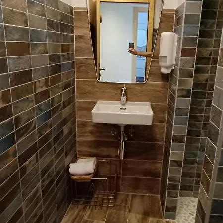 La Reine-des-pres Bed and Breakfast